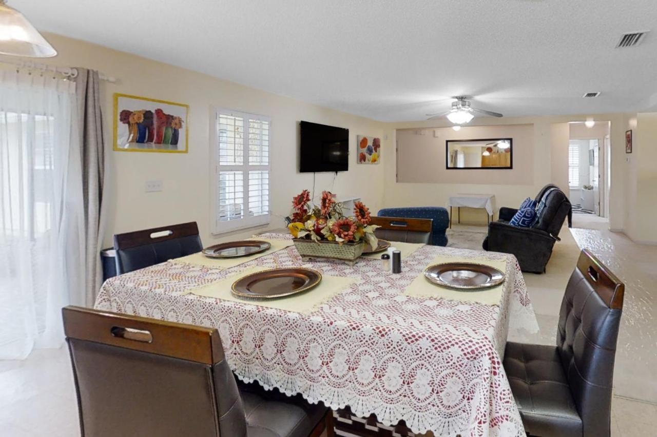 The Home On Tyson Lake Drive Jacksonville Luaran gambar