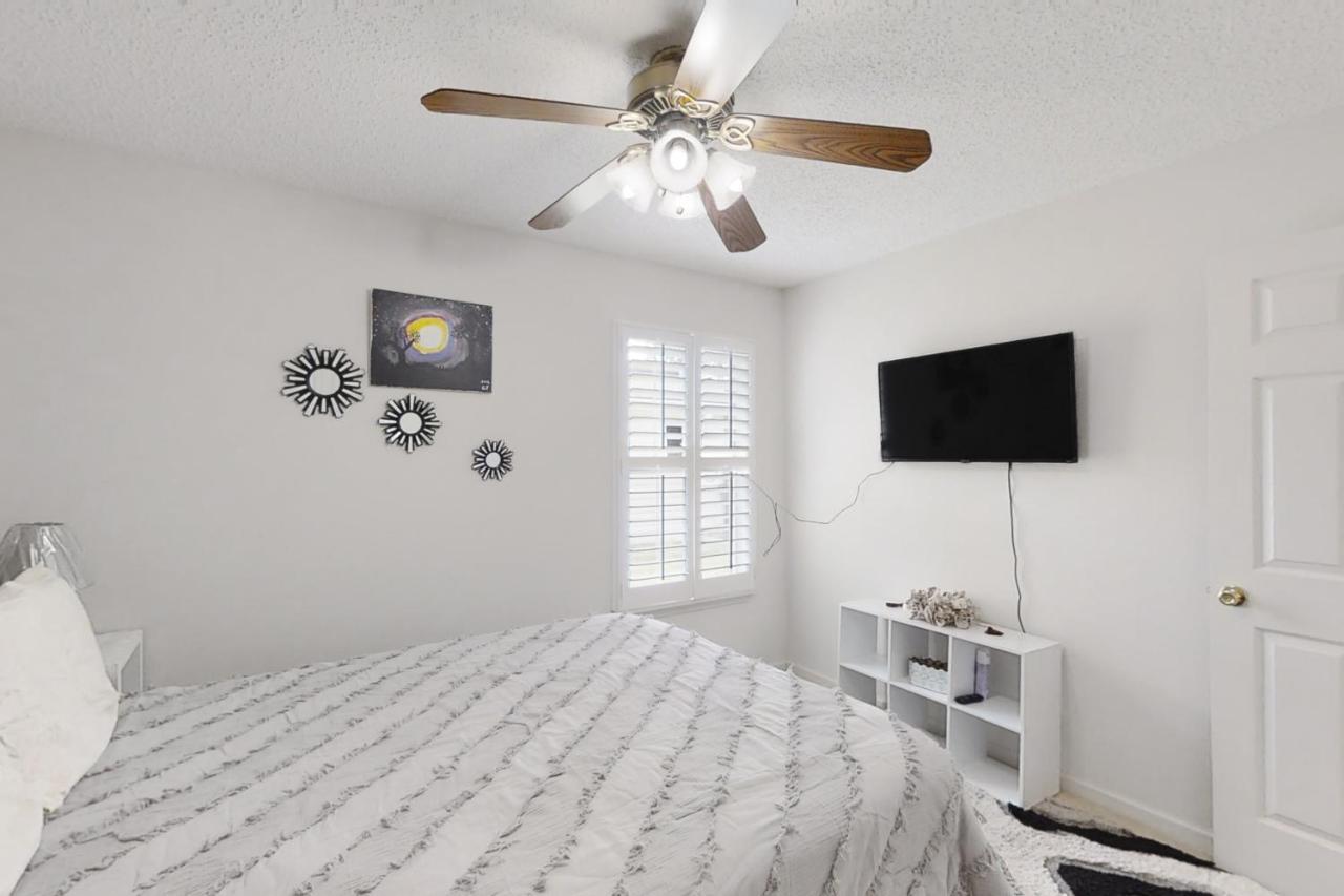The Home On Tyson Lake Drive Jacksonville Luaran gambar